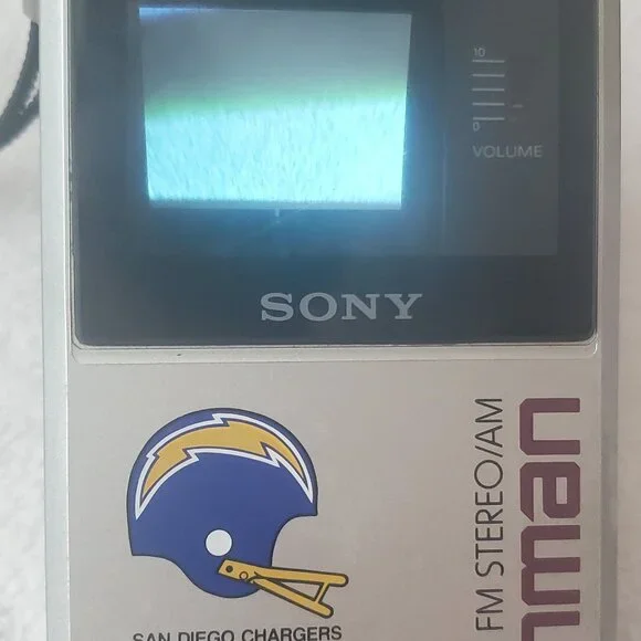Vintage chargers football Sony Watchman FD-30A AM/FM Stereo Mini TV With Case - Picture 13 of 13